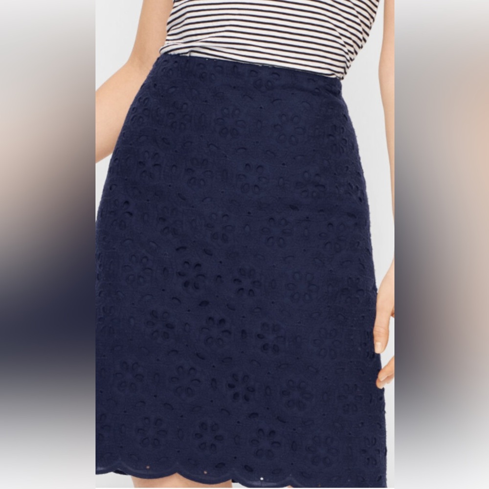 Talbots Women Navy Blue Lace Eyelet Pencil Skirt size 10 100% cotton
